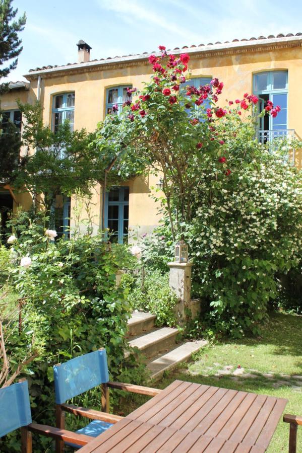 Les Loges De La Suite Prades  Exterior foto